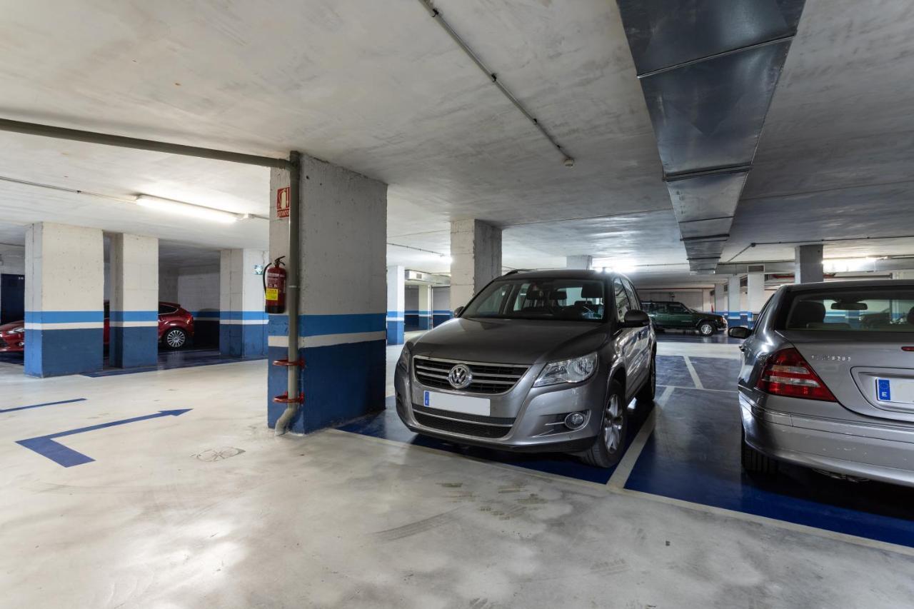 Malaga Centro Maria Zambrano Lägenhet Exteriör bild