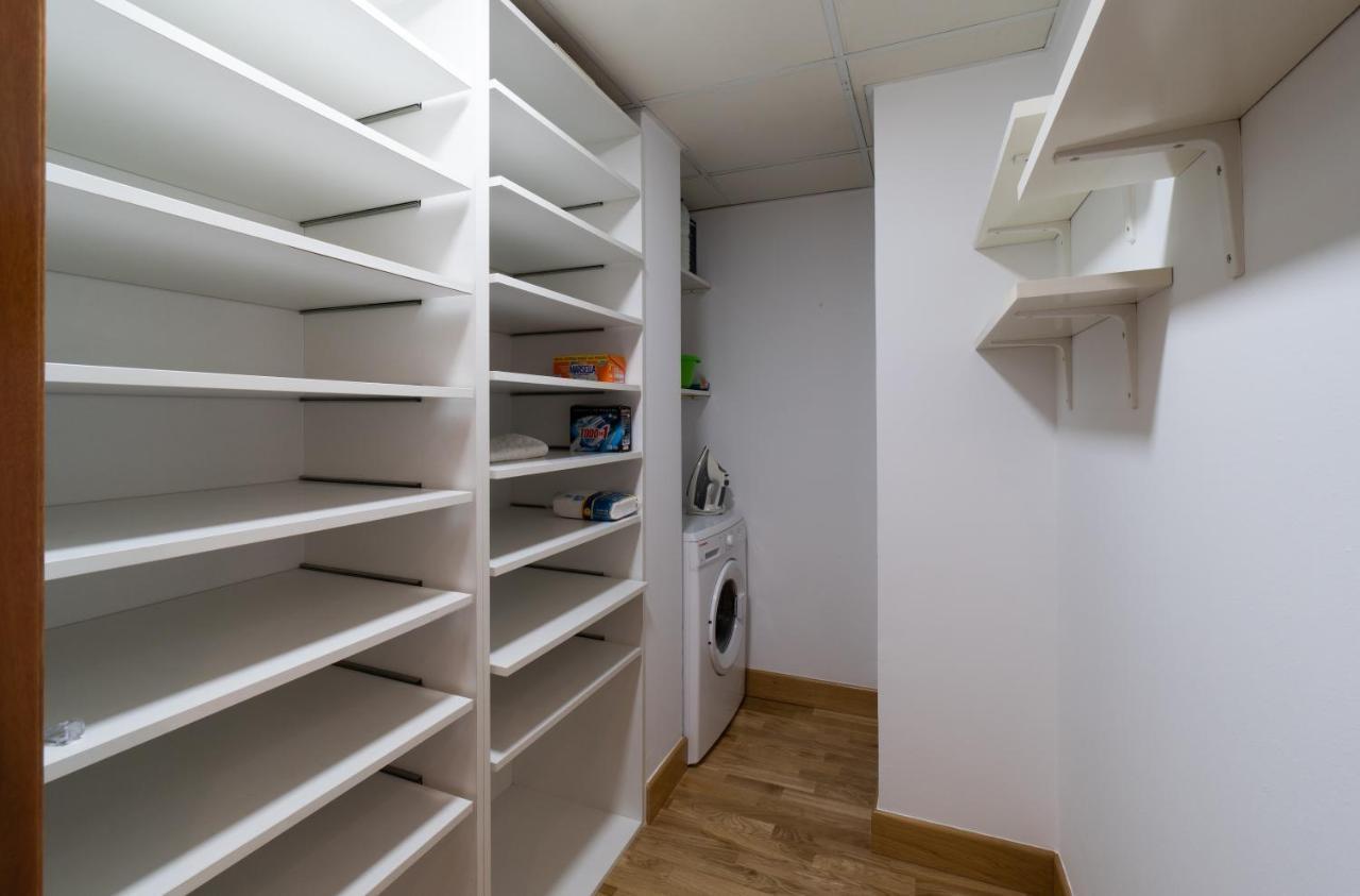 Malaga Centro Maria Zambrano Lägenhet Exteriör bild